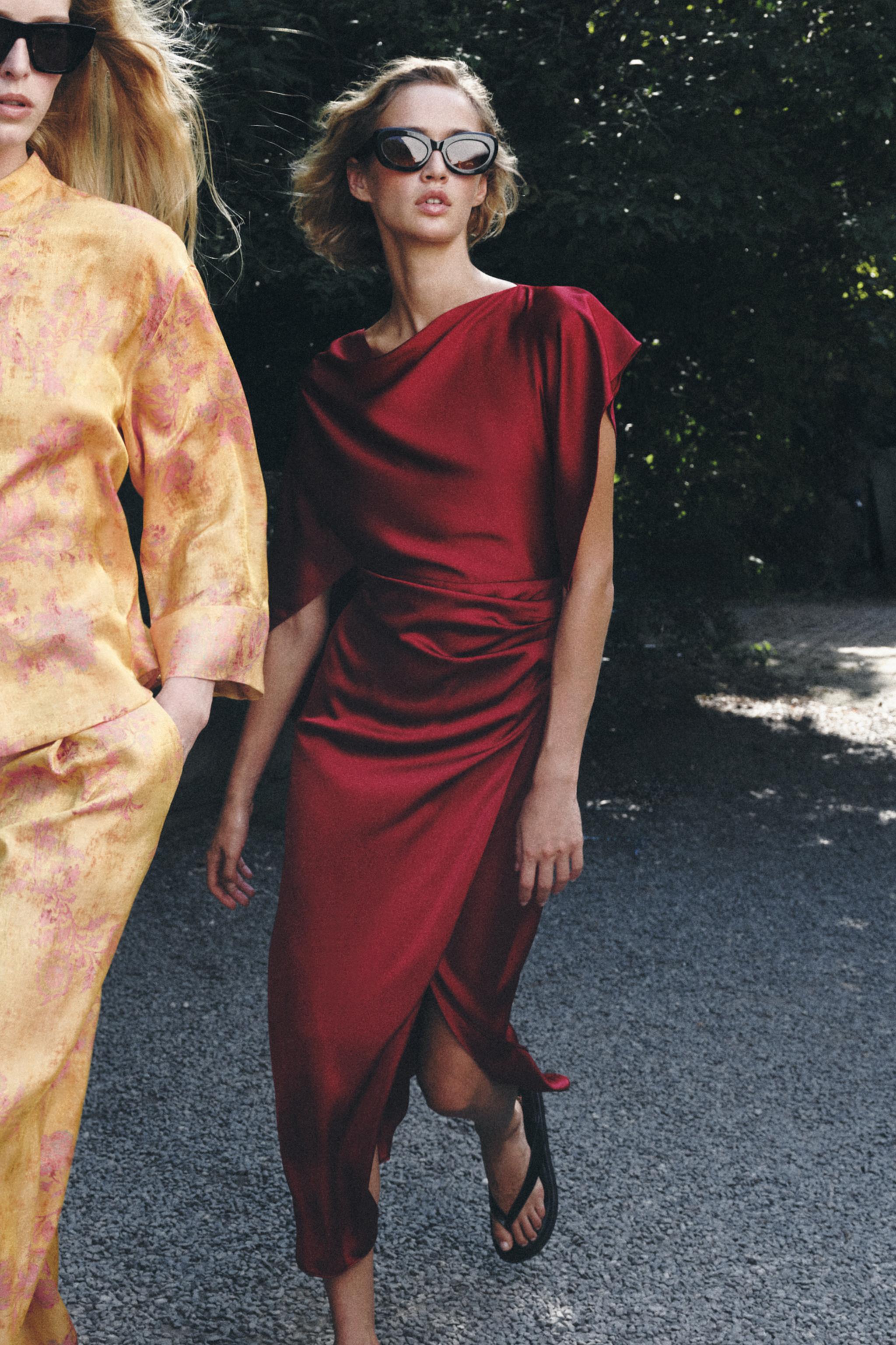 SATIN EFFECT CAPE MIDI DRESS